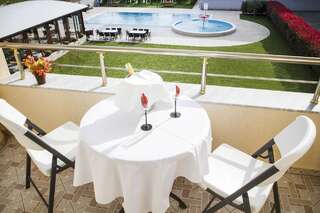 Апарт-отели Apart Hotel Llolla Улцинь Номер-студио (для 4 взрослых) с балконом, бесплатной парковкой и WiFi-1